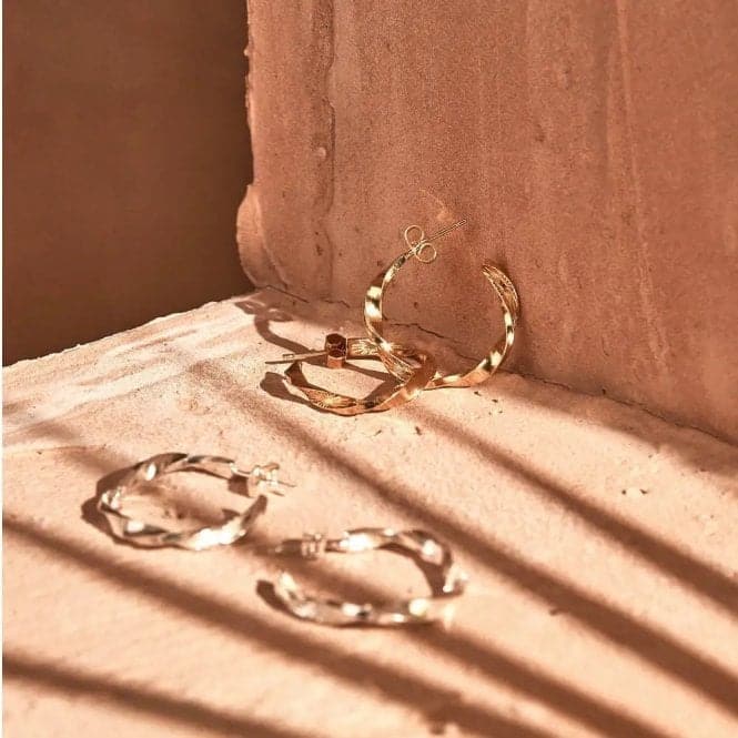 Sun Twisted Hoop Earrings SEH3206ChloBoSEH3206