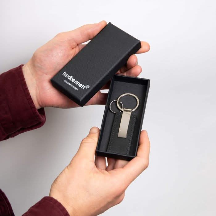 Fred Bennett Black Microfiber Key Chain Y2625